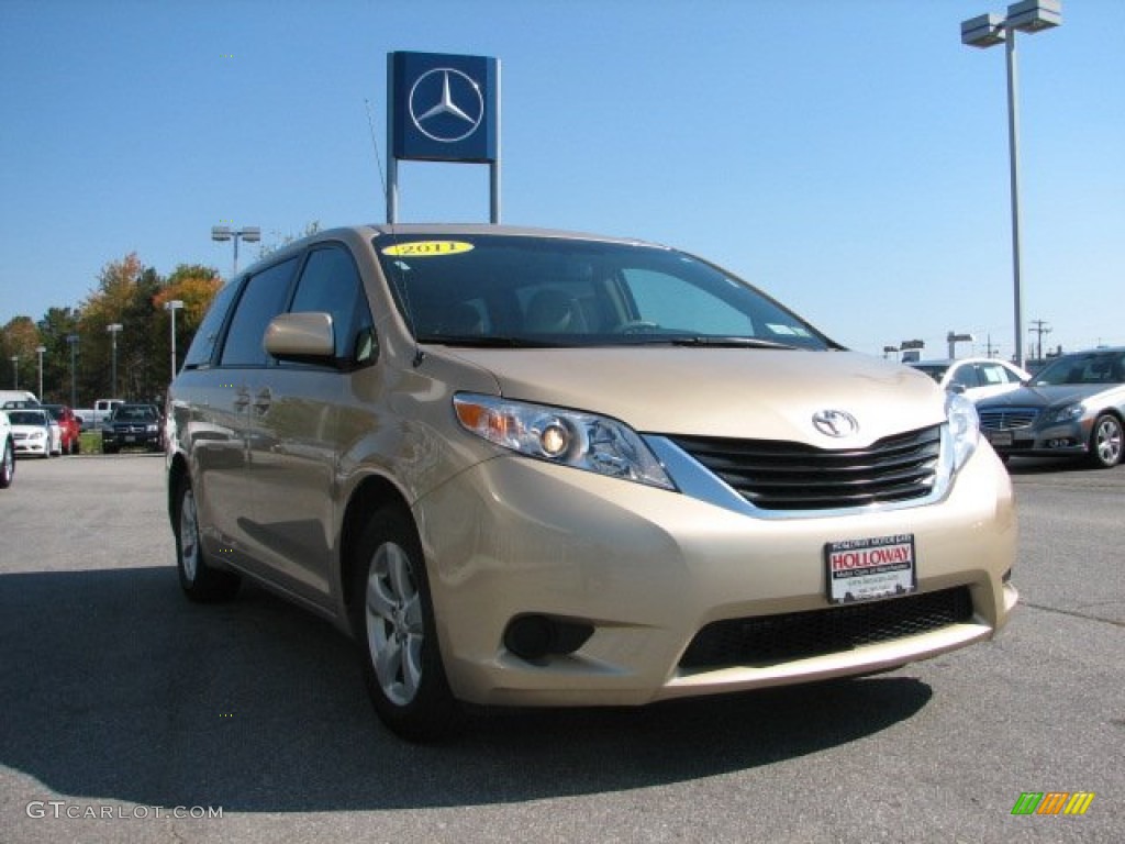2011 Sienna LE - Sandy Beach Metallic / Bisque photo #3