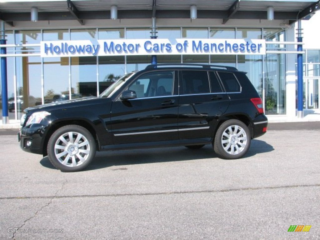 Black Mercedes-Benz GLK