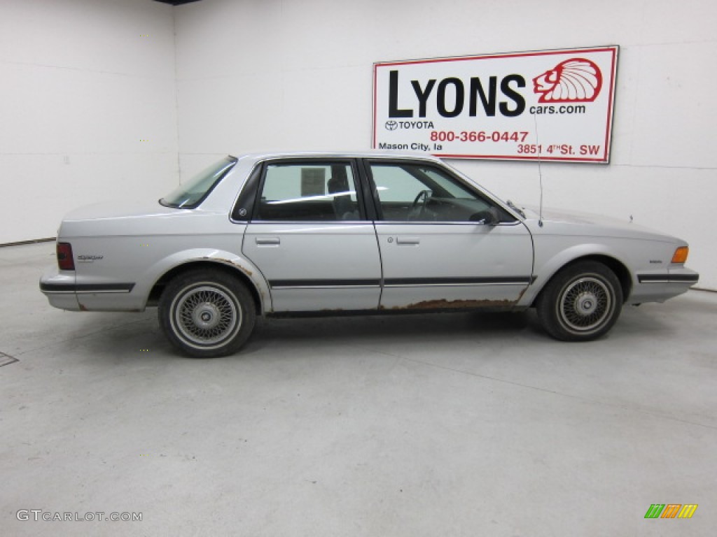 1989 Century Sedan - Silver Metallic / Gray photo #9