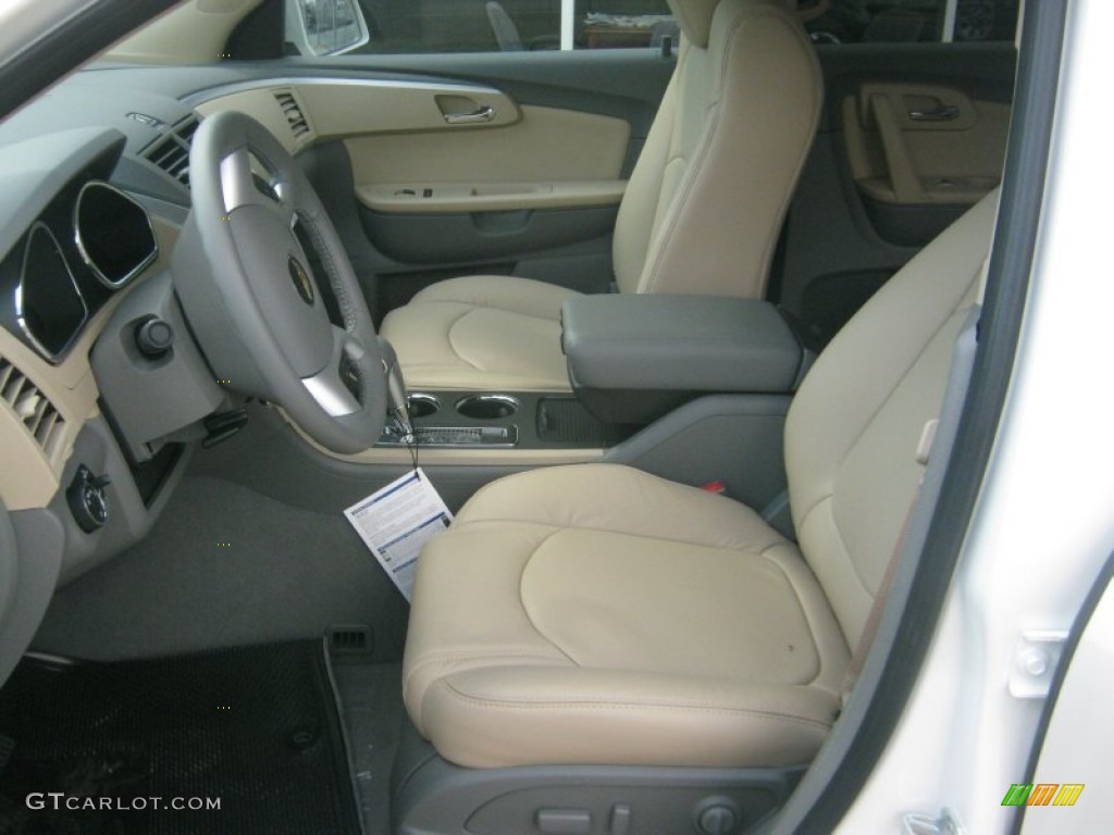 Cashmere/Dark Gray Interior 2012 Chevrolet Traverse LT Photo #55177515