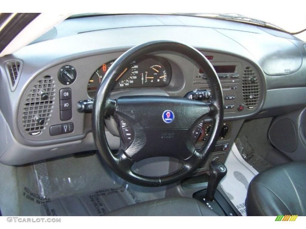 2001 Saab 9-3 Sedan Medium Gray Dashboard Photo #55180389