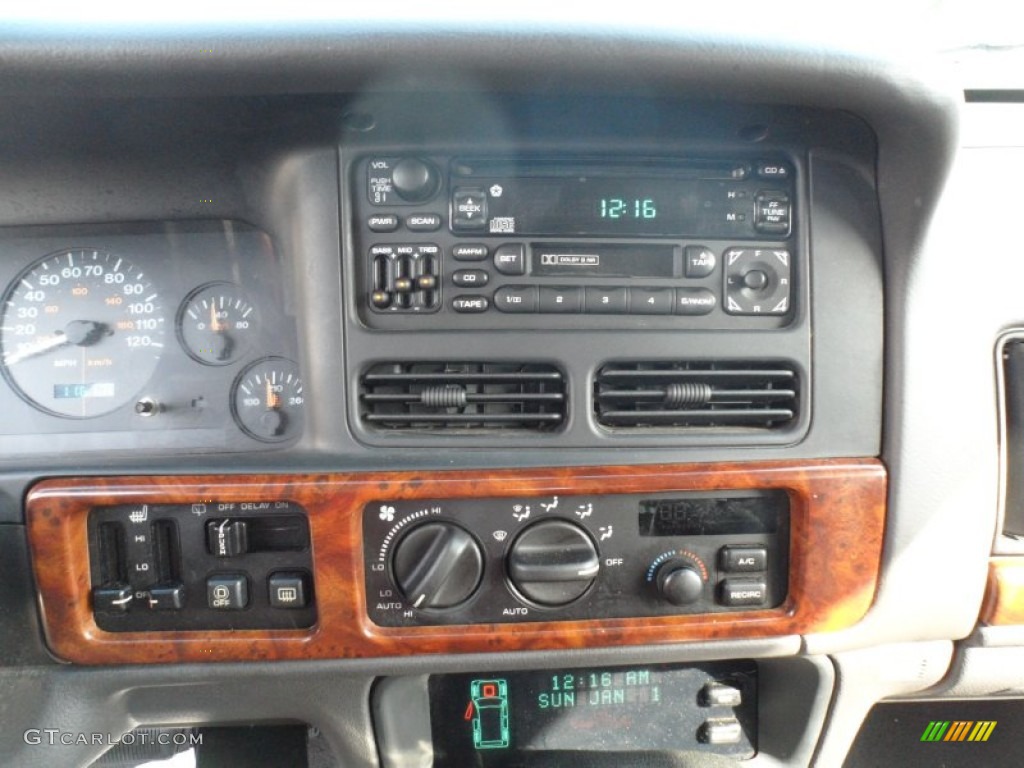 1998 Jeep Grand Cherokee Limited 4x4 Controls Photo #55180569