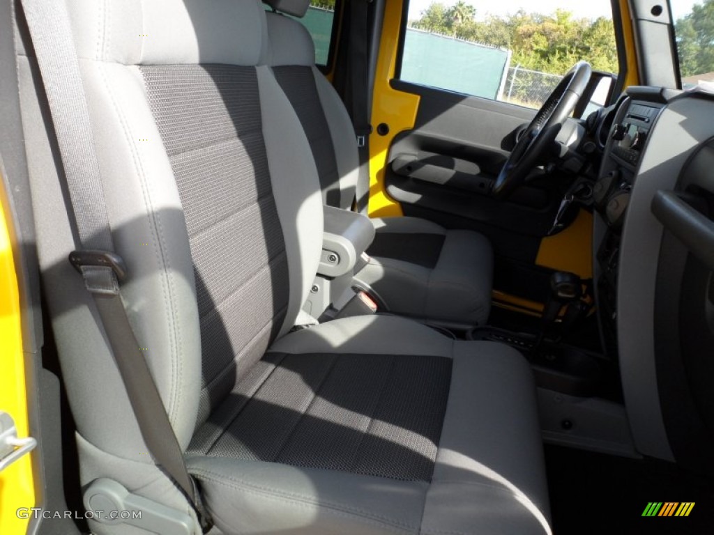 2009 Wrangler Unlimited X 4x4 - Detonator Yellow / Dark Slate Gray/Medium Slate Gray photo #25