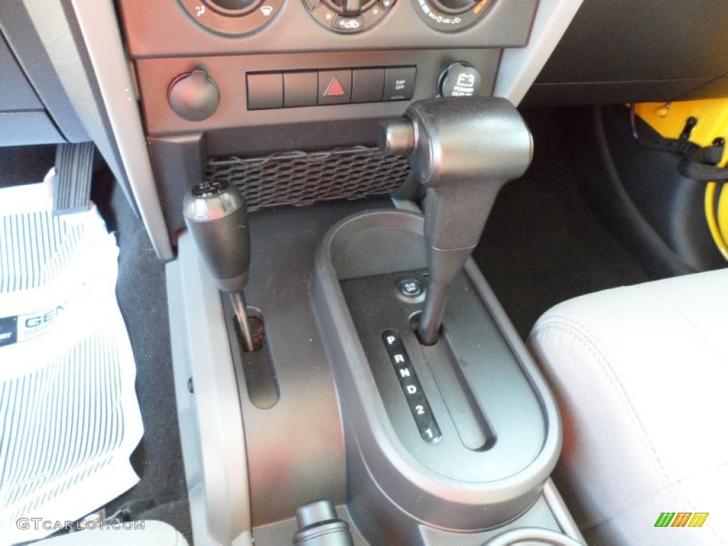 2009 Wrangler Unlimited X 4x4 - Detonator Yellow / Dark Slate Gray/Medium Slate Gray photo #42