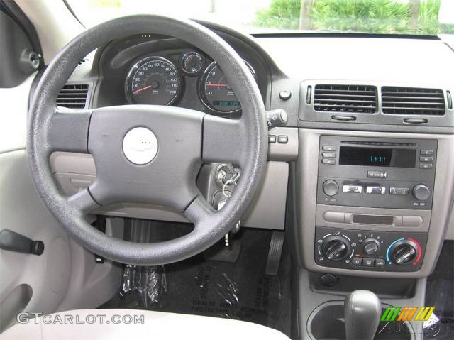 2005 Cobalt Coupe - Arrival Blue Metallic / Gray photo #28