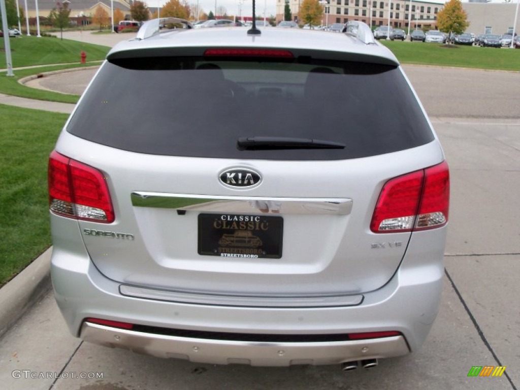 2012 Sorento SX V6 - Bright Silver / Black photo #5