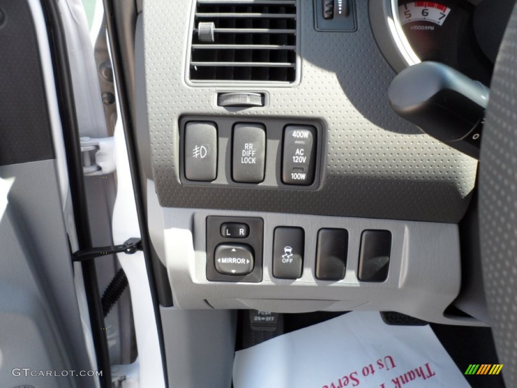 2012 Tacoma V6 TRD Prerunner Double Cab - Super White / Graphite photo #34