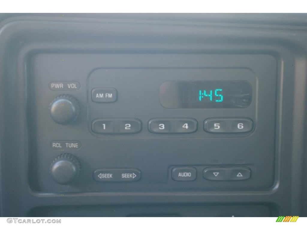 2004 Chevrolet Silverado 3500HD Extended Cab 4x4 Dump Truck Audio System Photos