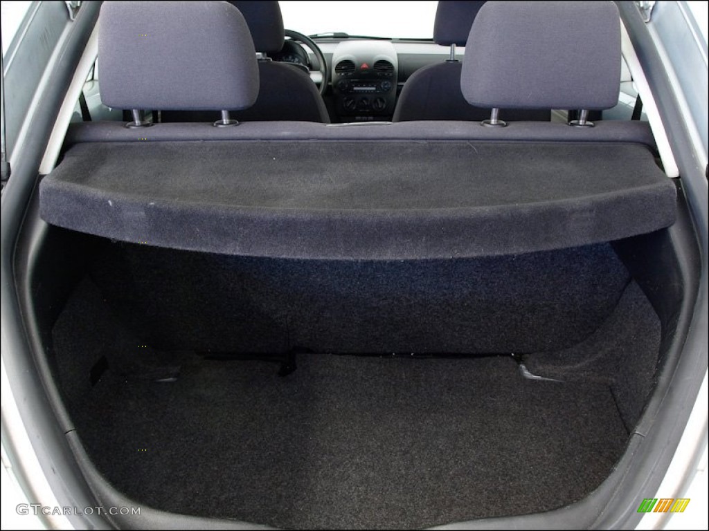2005 Volkswagen New Beetle GL Coupe Trunk Photo #55186358