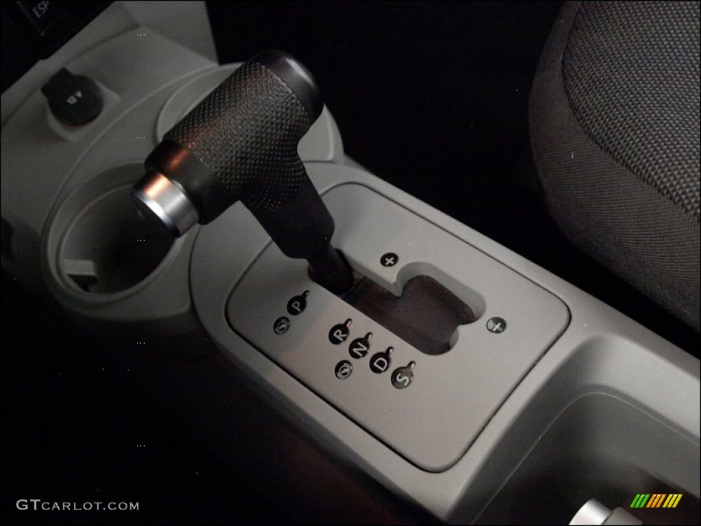 2005 Volkswagen New Beetle GL Coupe 6 Speed Tiptronic Automatic Transmission Photo #55186399