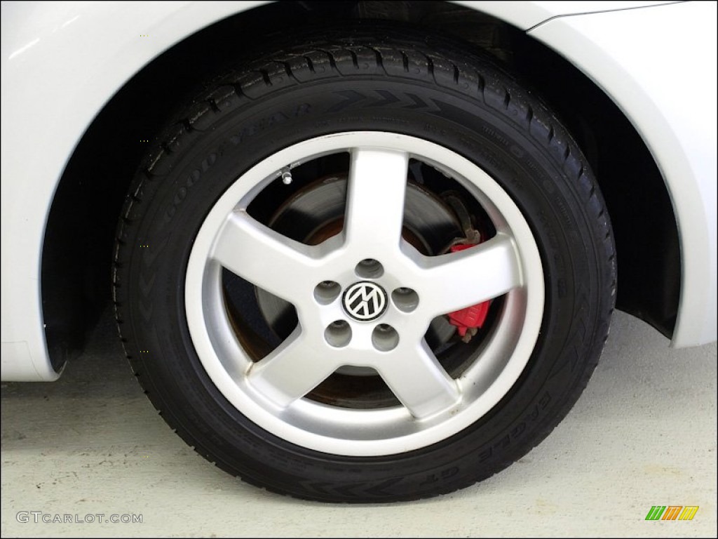 2005 Volkswagen New Beetle GL Coupe Wheel Photo #55186417