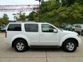 Avalanche White - Pathfinder SE 4x4 Photo No. 5