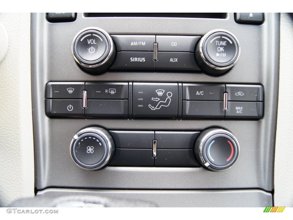 2012 Ford Taurus SE Controls Photo #55192896