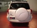 Super White - RAV4 4WD Photo No. 5