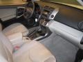 Super White - RAV4 4WD Photo No. 23