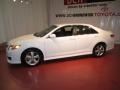 Super White - Camry SE Photo No. 3
