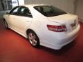 Super White - Camry SE Photo No. 4