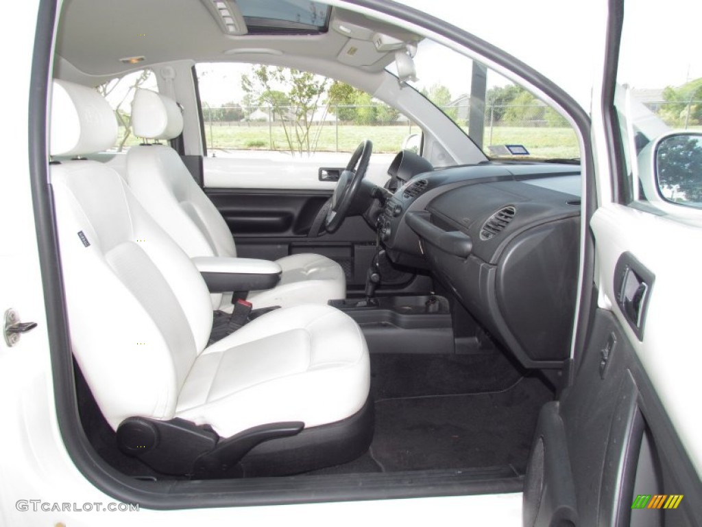White Interior 2008 Volkswagen New Beetle Triple White Coupe Photo #55195194