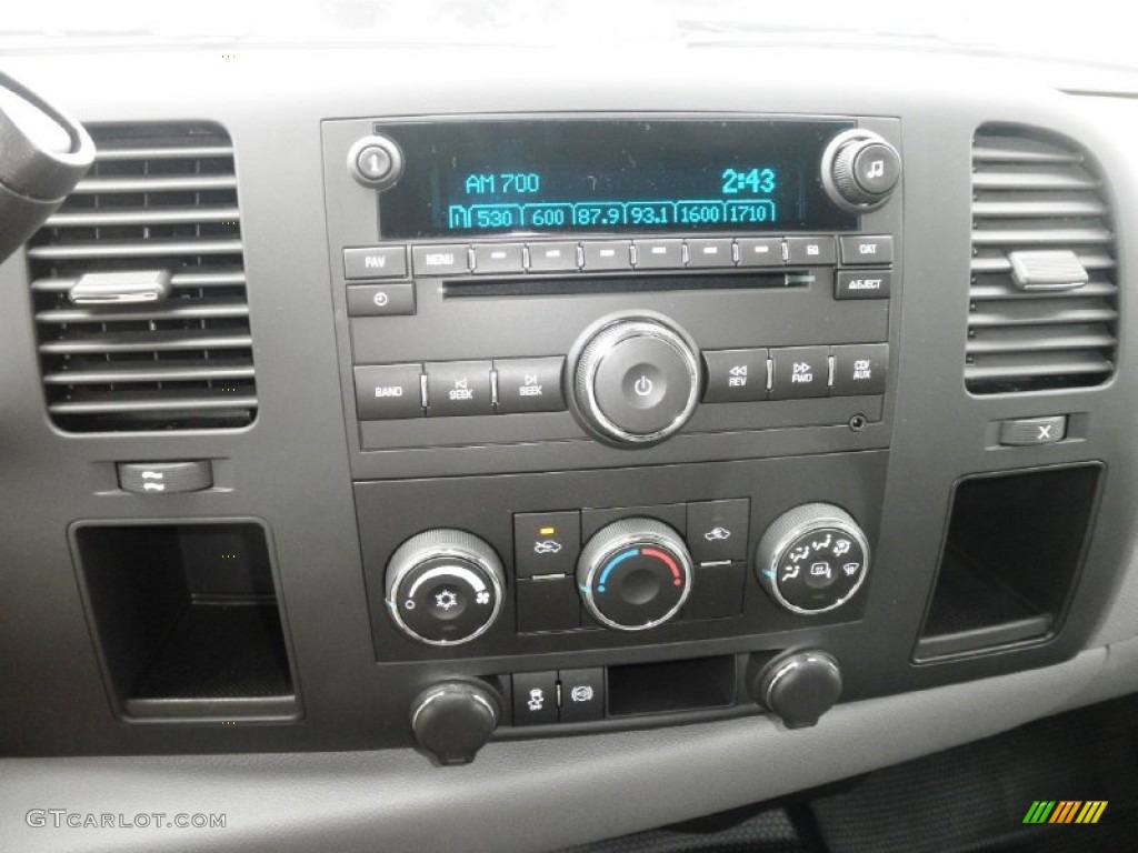 2012 GMC Sierra 3500HD Crew Cab 4x4 Controls Photos