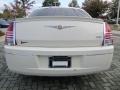 2007 Stone White Chrysler 300 Touring  photo #4