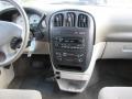 2005 Brilliant Black Crystal Pearl Dodge Caravan SXT  photo #18