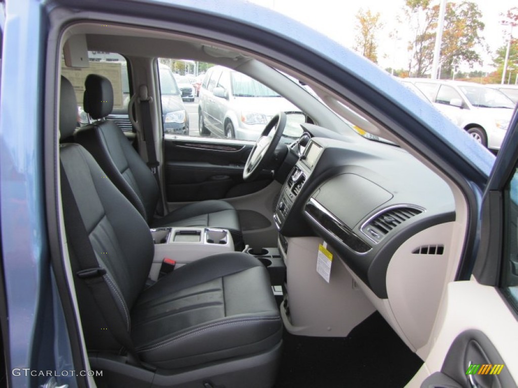 Black/Light Graystone Interior 2012 Chrysler Town & Country Touring - L Photo #55199937