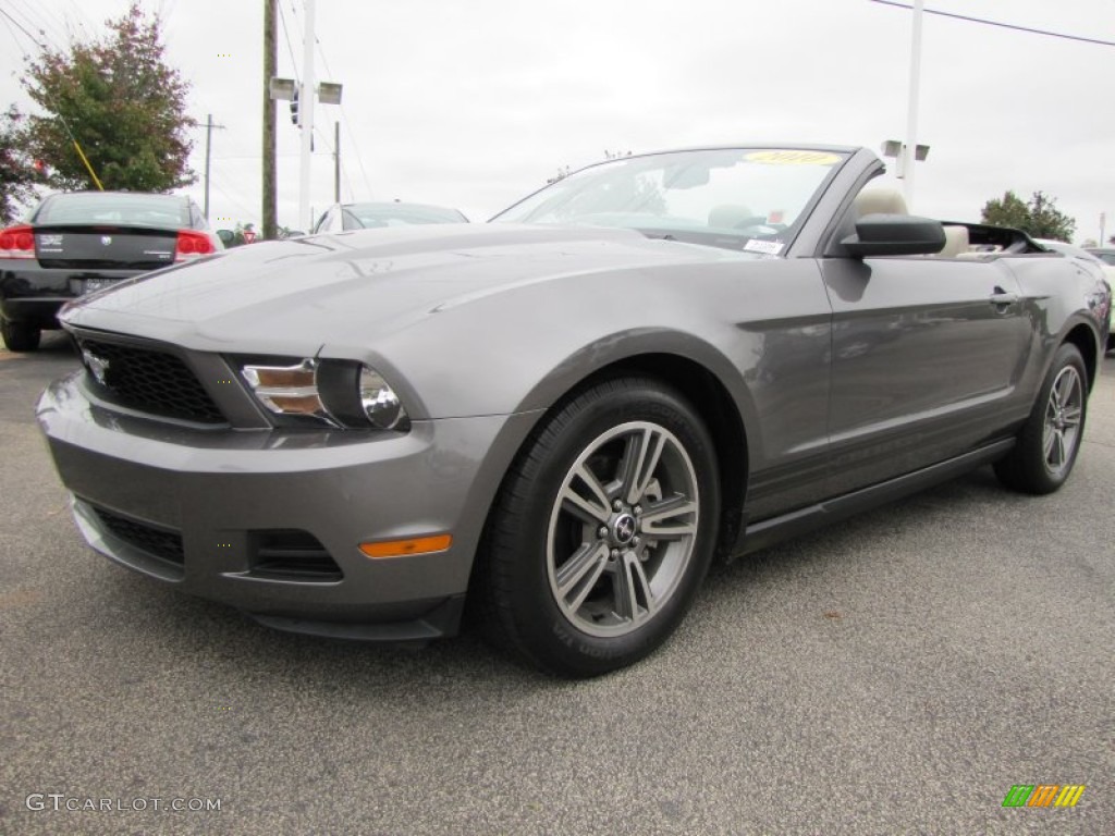 Sterling Grey Metallic Ford Mustang