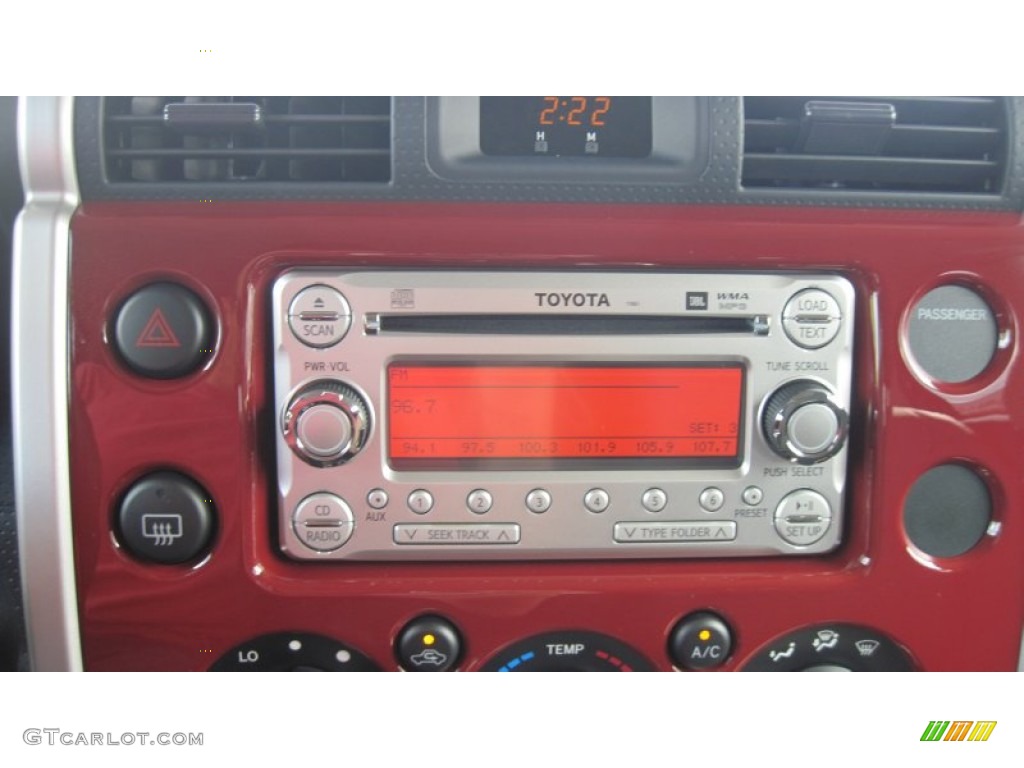2011 Toyota FJ Cruiser 4WD Audio System Photo #55200744