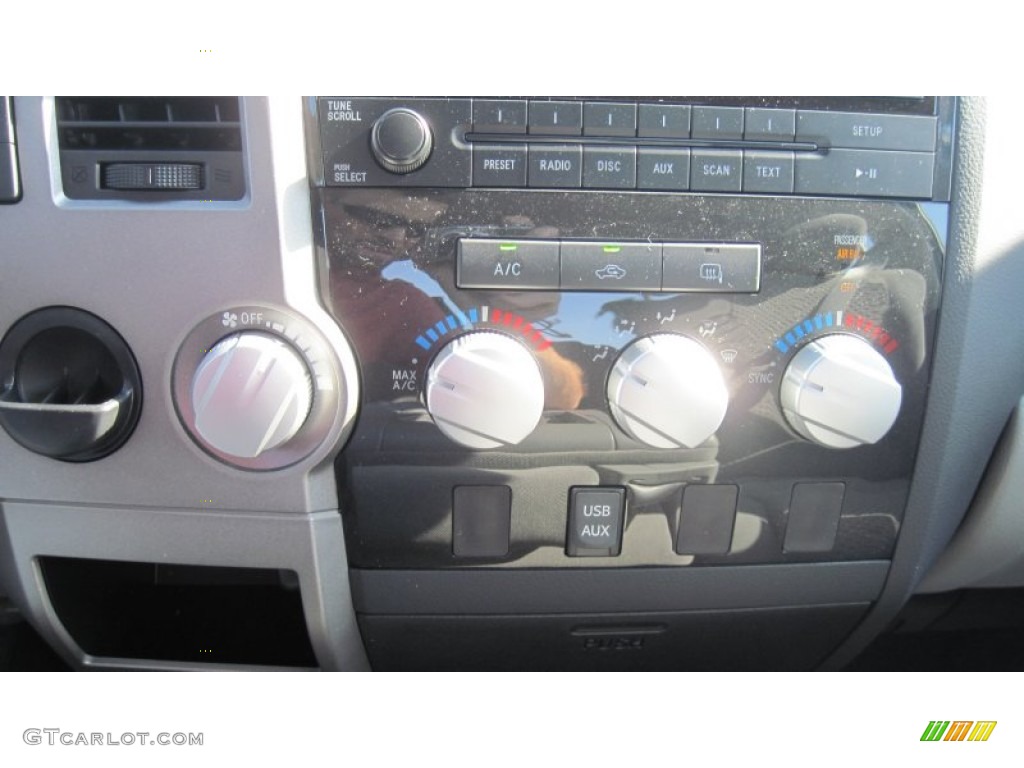 2012 Tundra Double Cab - Super White / Graphite photo #21