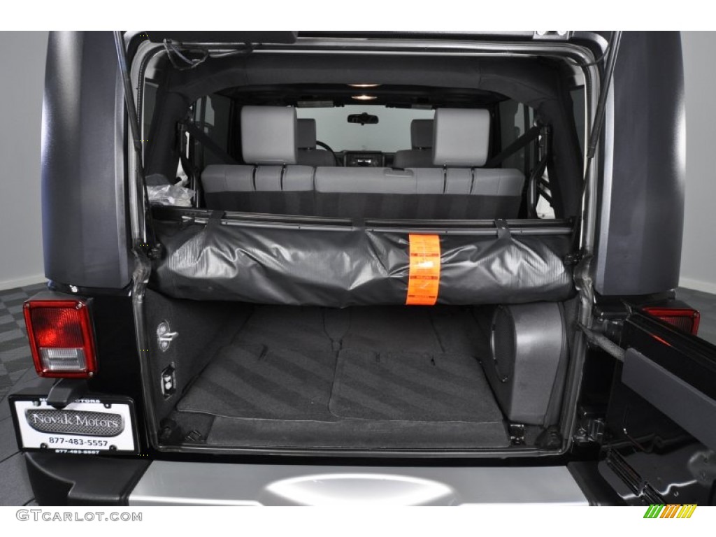 2009 Jeep Wrangler Unlimited Sahara 4x4 Trunk Photo #55204067