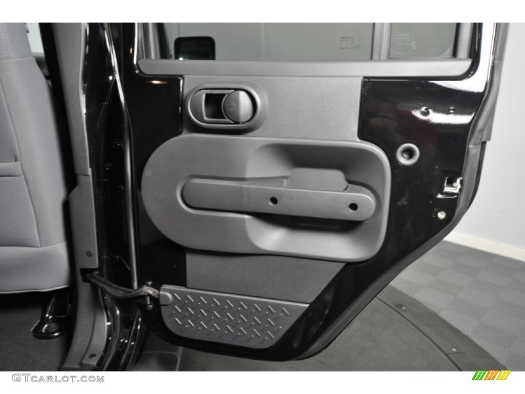2009 Jeep Wrangler Unlimited Sahara 4x4 Dark Slate Gray/Medium Slate Gray Door Panel Photo #55204084
