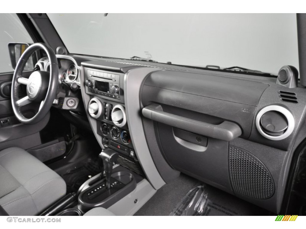 2009 Jeep Wrangler Unlimited Sahara 4x4 Dark Slate Gray/Medium Slate Gray Dashboard Photo #55204116