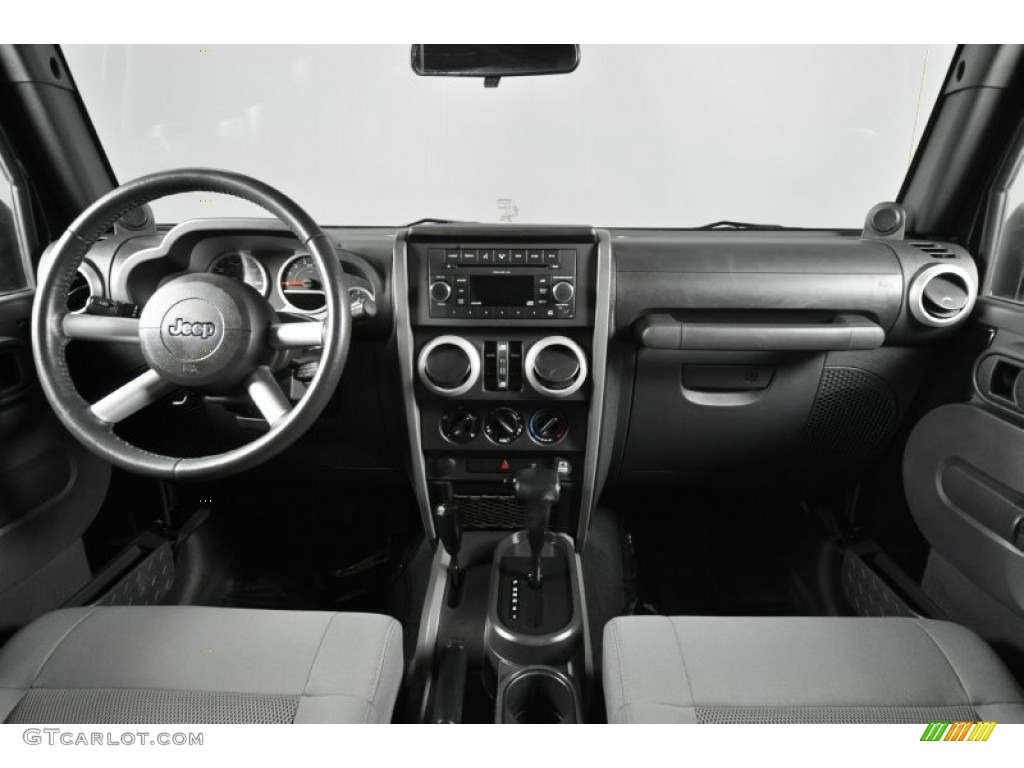 2009 Jeep Wrangler Unlimited Sahara 4x4 Dark Slate Gray/Medium Slate Gray Dashboard Photo #55204149