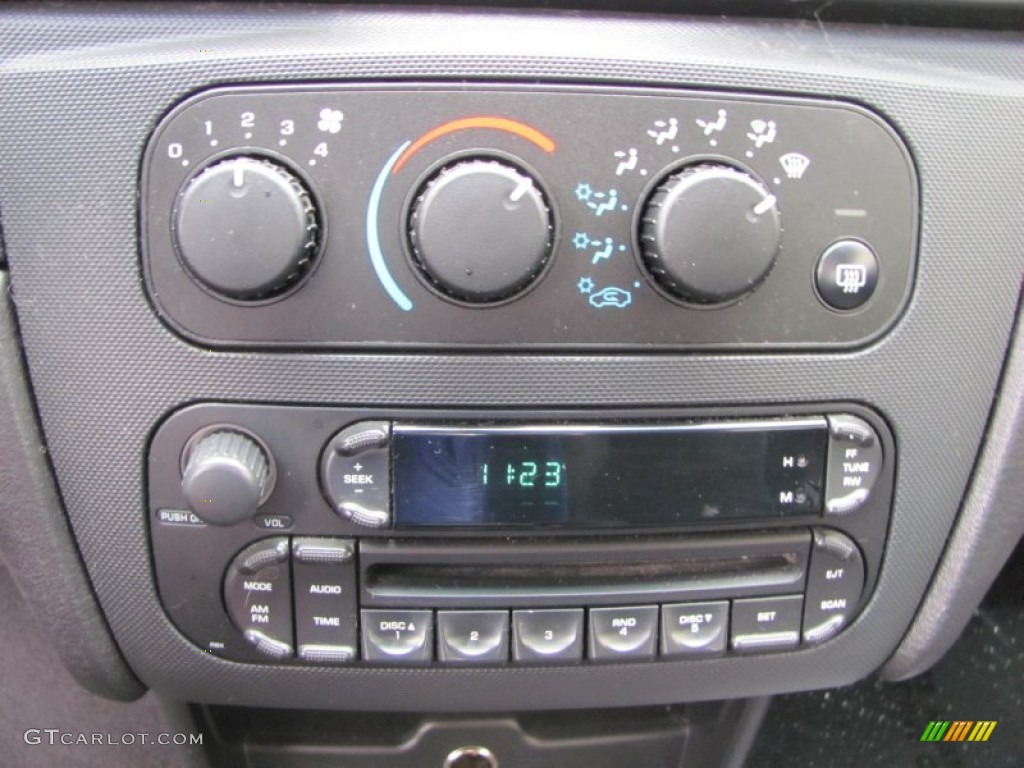 2005 Dodge Stratus SXT Sedan Controls Photo #55206930