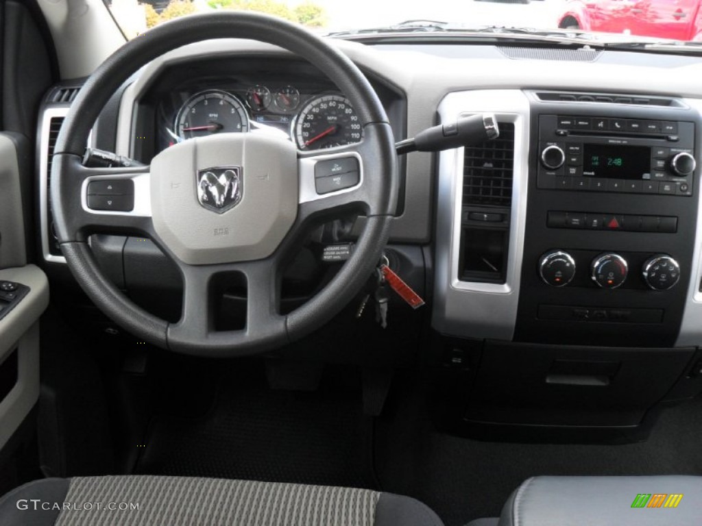 2011 Ram 1500 SLT Quad Cab - Brilliant Black Crystal Pearl / Dark Slate Gray/Medium Graystone photo #14