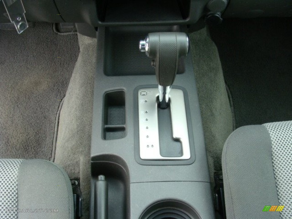 2009 Suzuki Equator Premium Extended Cab Transmission Photos