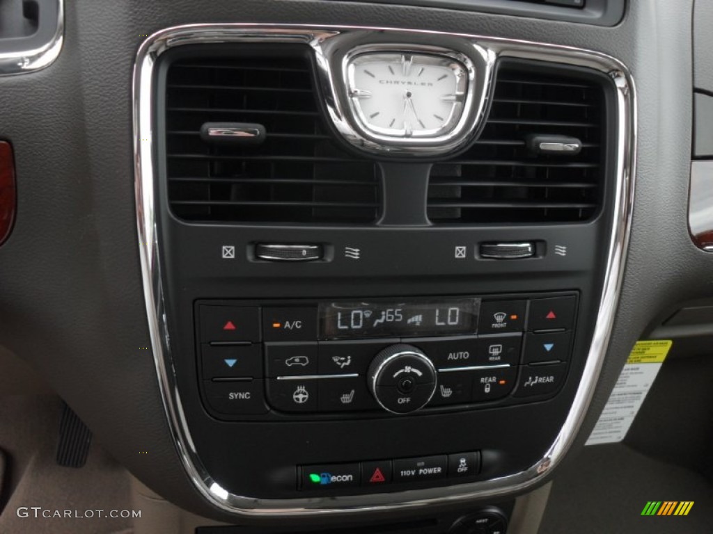2012 Chrysler Town & Country Touring - L Controls Photo #55215605