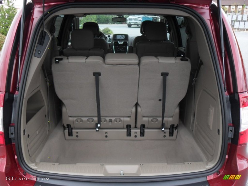 2012 Chrysler Town & Country Touring - L Trunk Photo #55215675