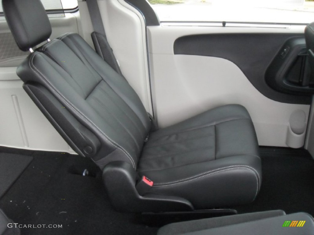 Black/Light Graystone Interior 2012 Chrysler Town & Country Touring - L Photo #55215910
