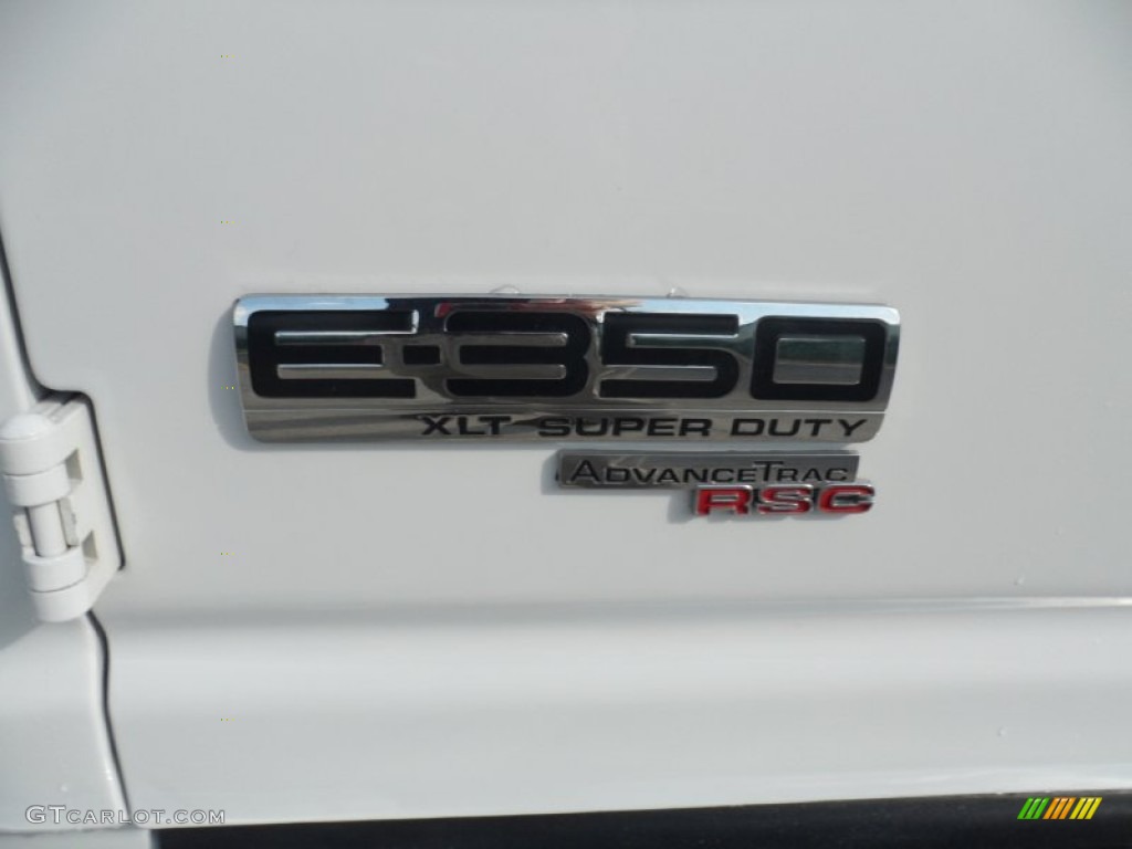 2009 E Series Van E350 Super Duty XLT Extended Passenger - Oxford White / Medium Flint photo #17