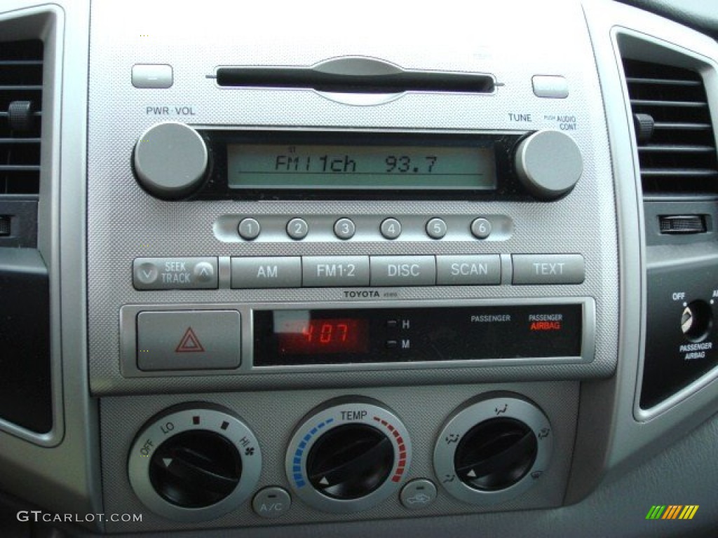 2006 Toyota Tacoma X-Runner Controls Photo #55221331