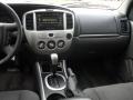 2006 Mystic Black Mazda Tribute i  photo #16