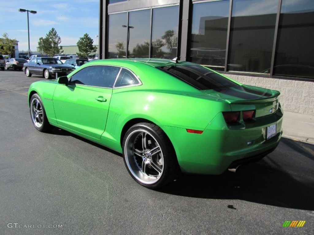 2010 Camaro LT Coupe Synergy Special Edition - Synergy Green Metallic / Black/Green photo #20