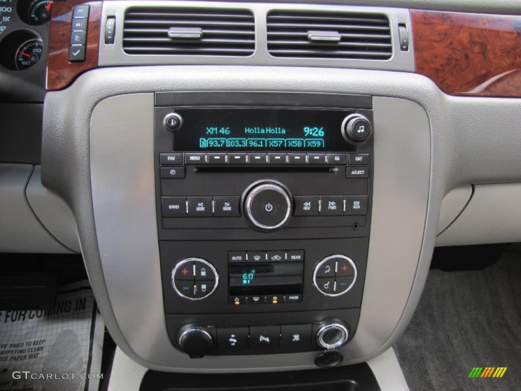 2011 GMC Yukon XL SLT 4x4 Controls Photo #55222768