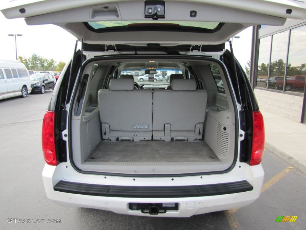 2011 GMC Yukon XL SLT 4x4 Trunk Photo #55222903