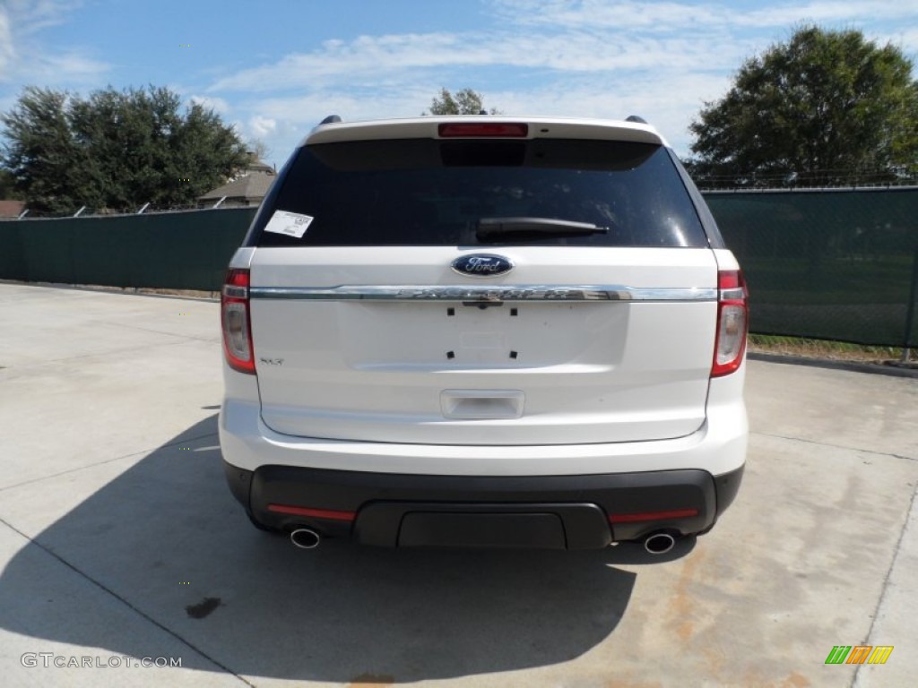 2012 Explorer XLT - White Platinum Tri-Coat / Charcoal Black photo #4