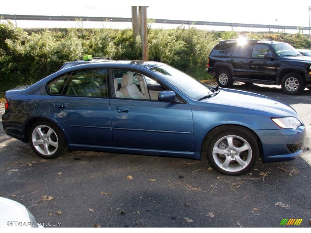 2008 Legacy 2.5i Sedan - Newport Blue Pearl / Warm Ivory photo #4