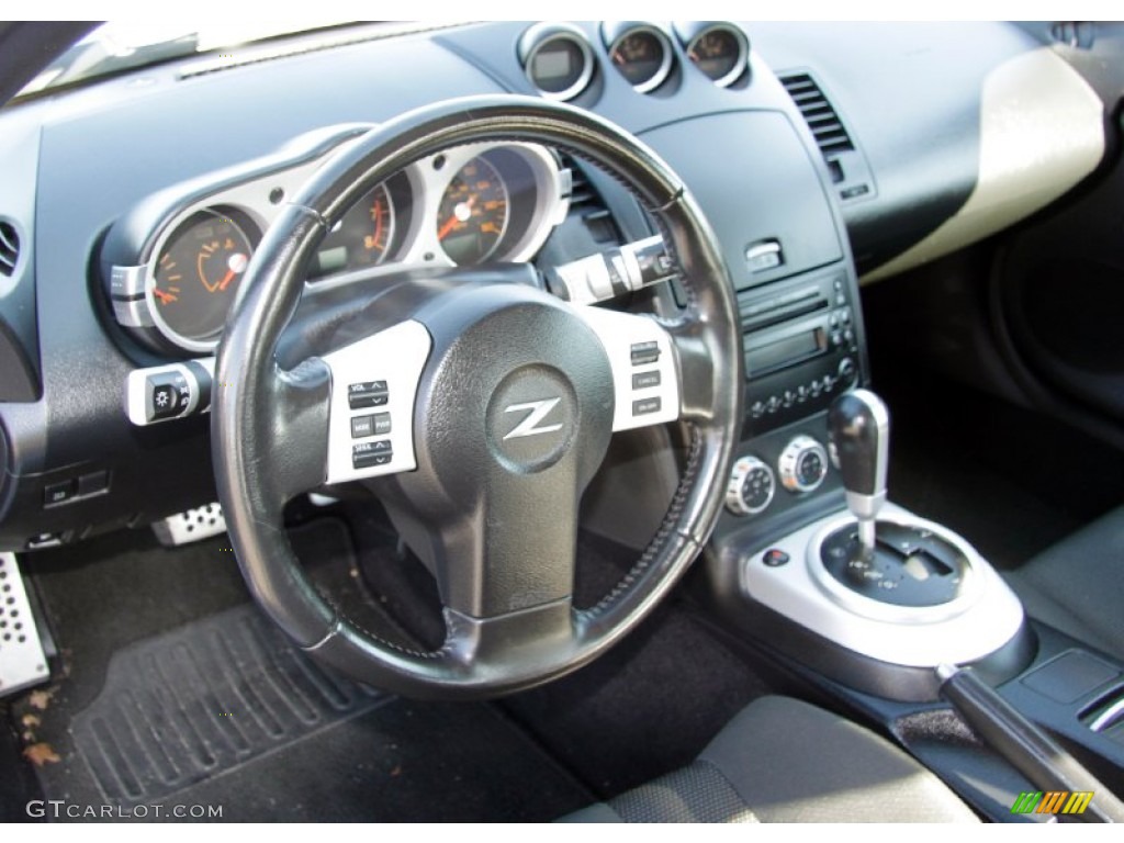 2006 Nissan 350Z Enthusiast Coupe Dashboard Photos