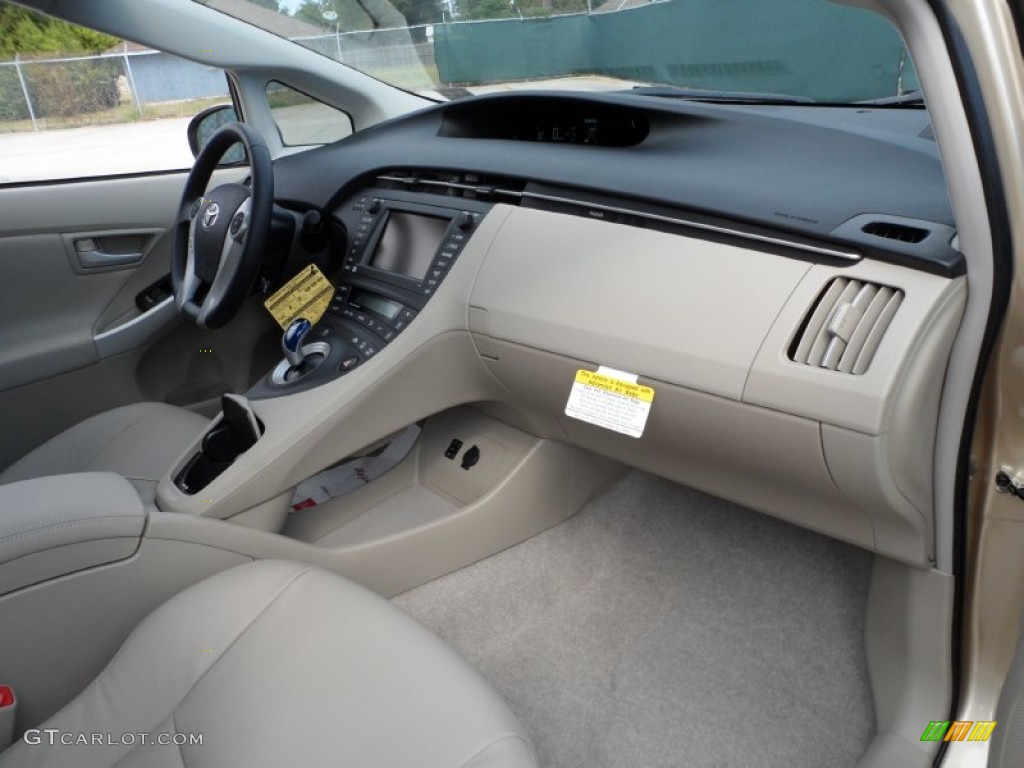 2011 Toyota Prius Hybrid IV Bisque Dashboard Photo #55228432