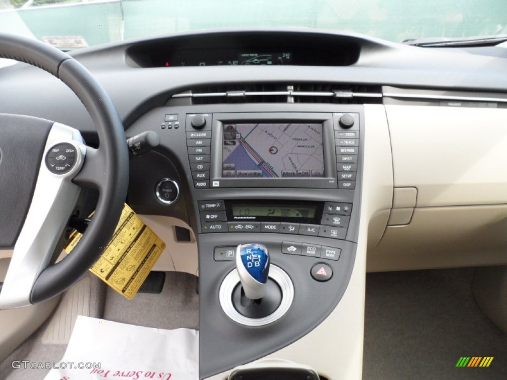 2011 Toyota Prius Hybrid IV Controls Photo #55228523